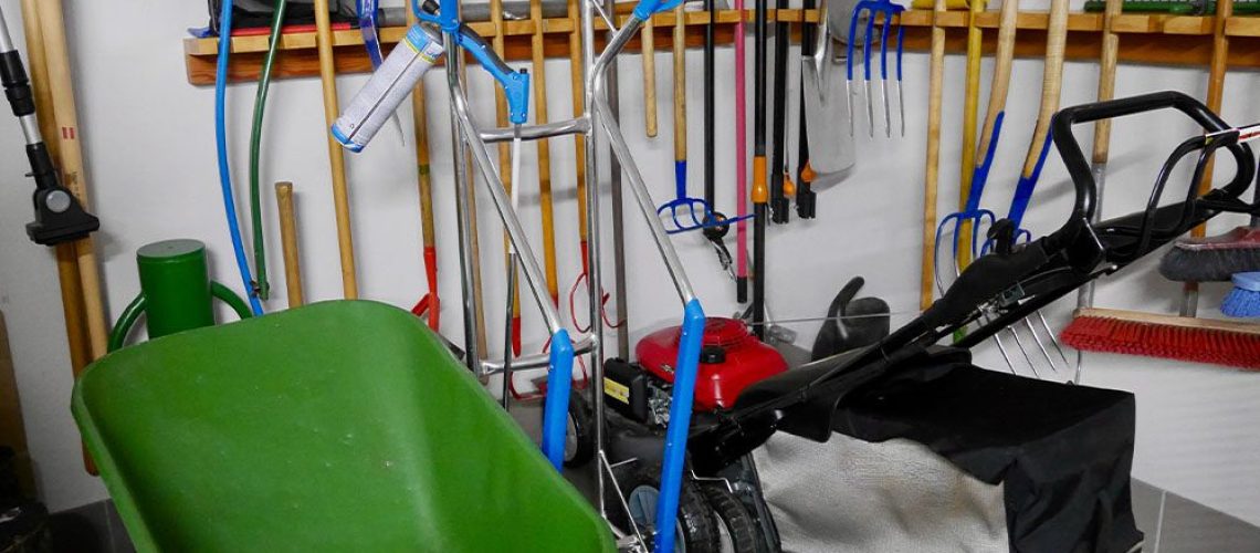 Royal City Nursery-Ontario-Fall Landscape Care Part 1-landscape care tools